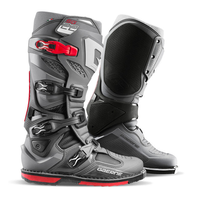 Moto boots/shoes and accessories