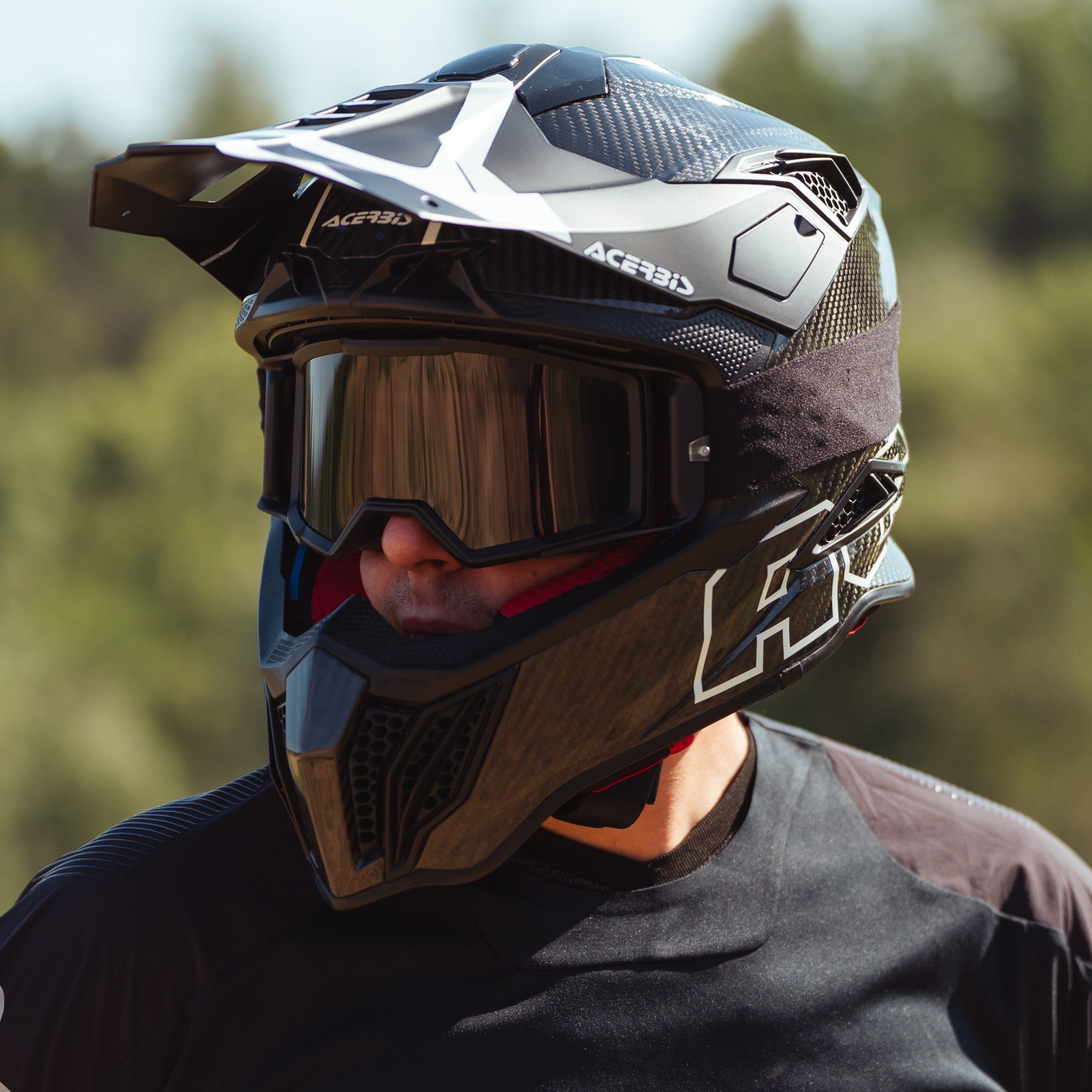 ACERBIS helmet Airstrike-C black/white