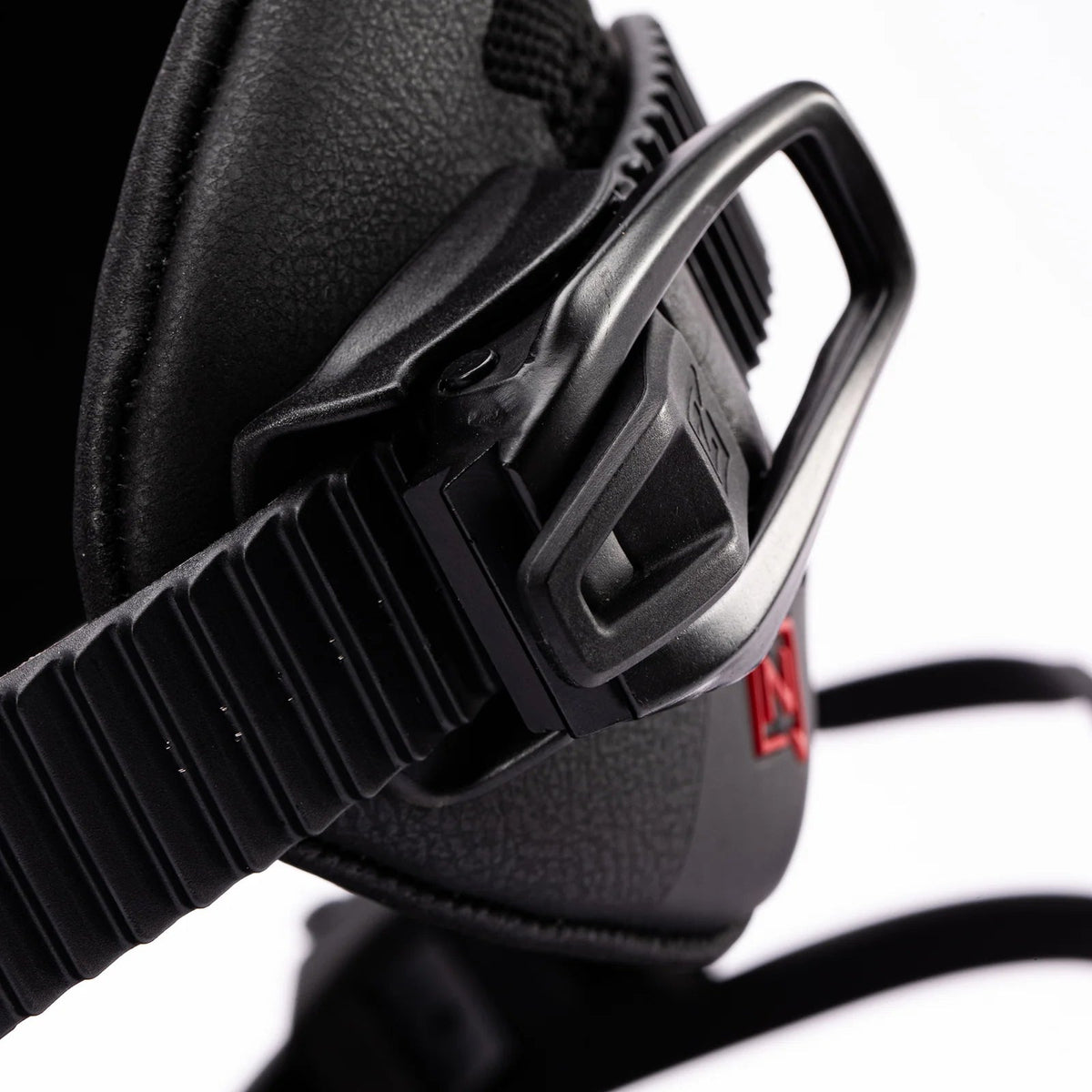 NITRO Phantom+ ultra black/red bindings
