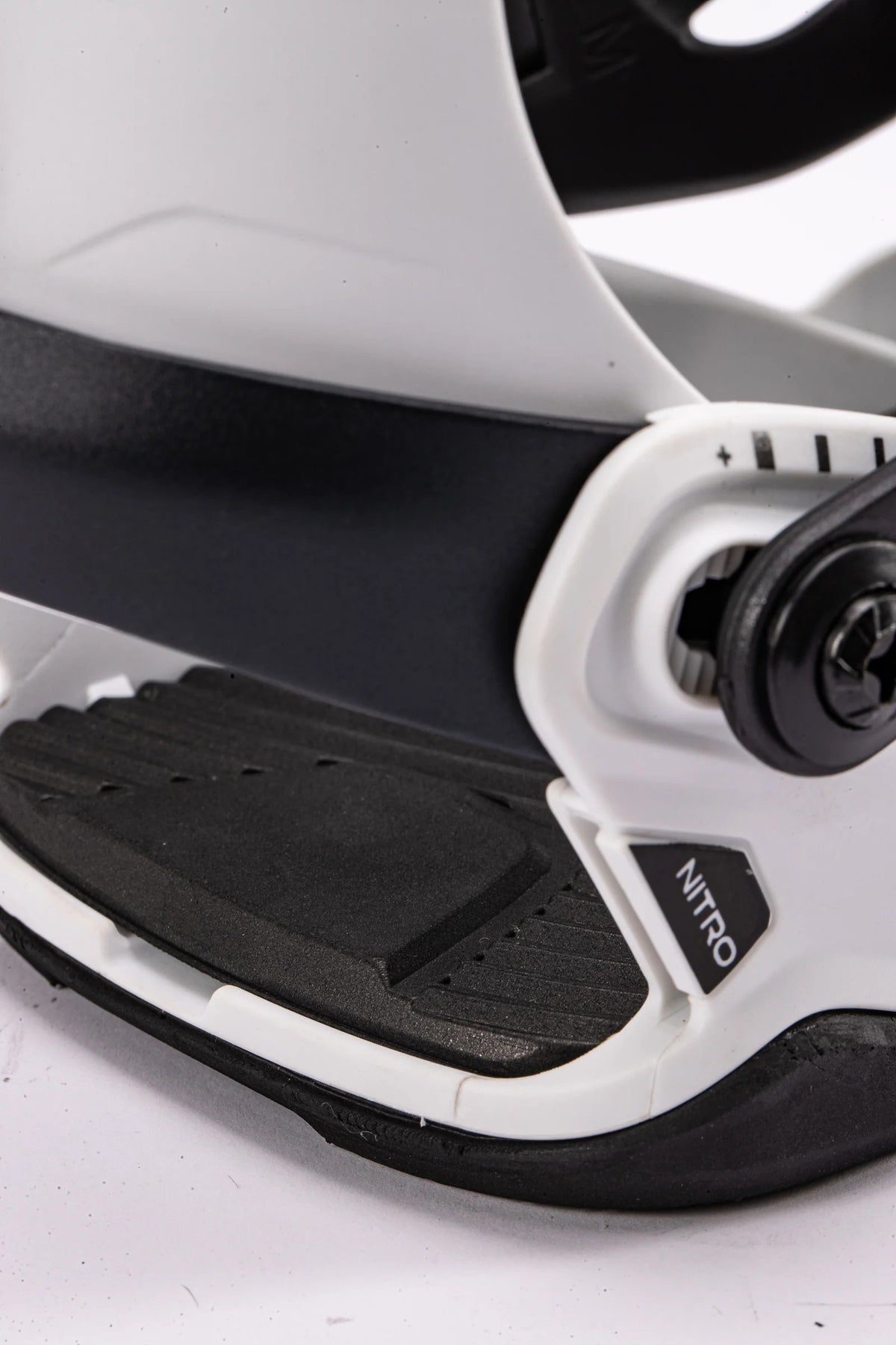 NITRO Talent binding white