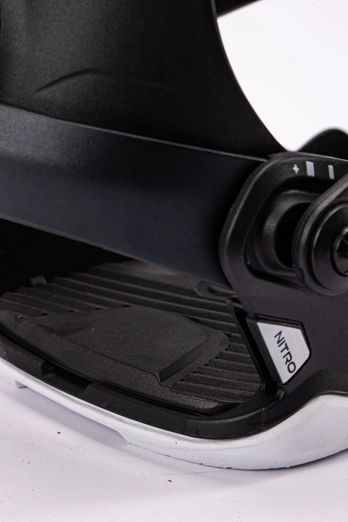 NITRO Talent binding white