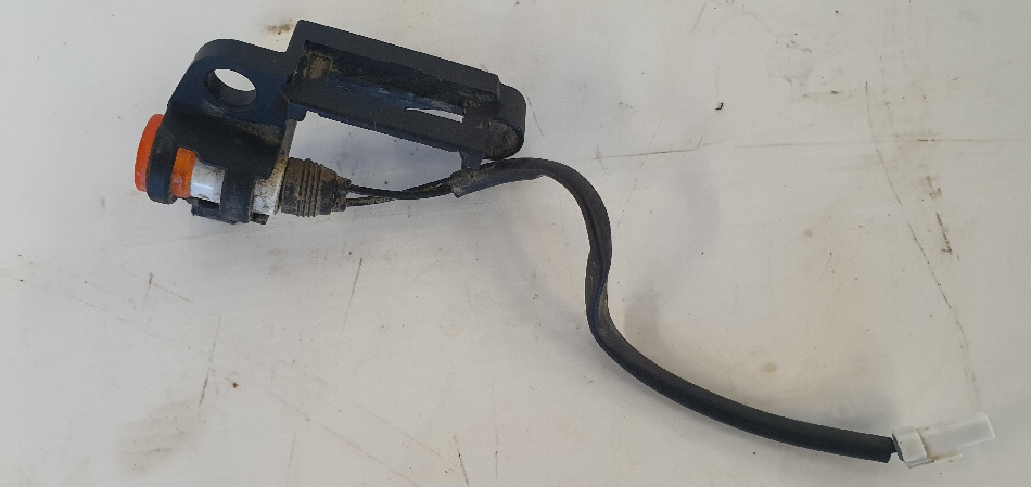 husqvarna-plastmasa-stiprinajums-indikatora-lampinai