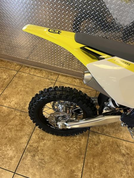 HUSQVARNA plastskydd stänkskärm TC 85 '23-'24 gul