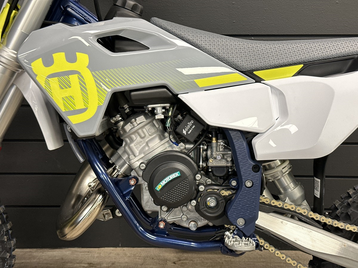 husqvarna-plastmasa-aizm-numuru-lh-tc-50-24-25-white