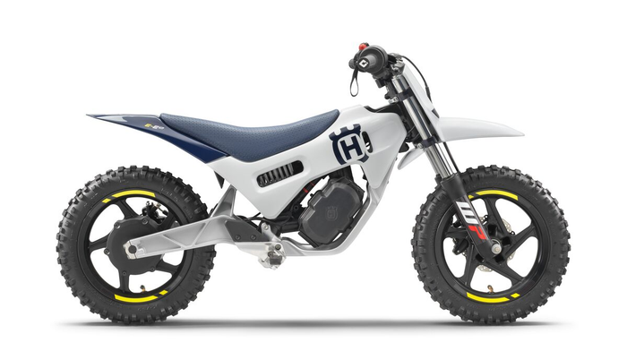 HUSQVARNA motorcykel EE 2 '25