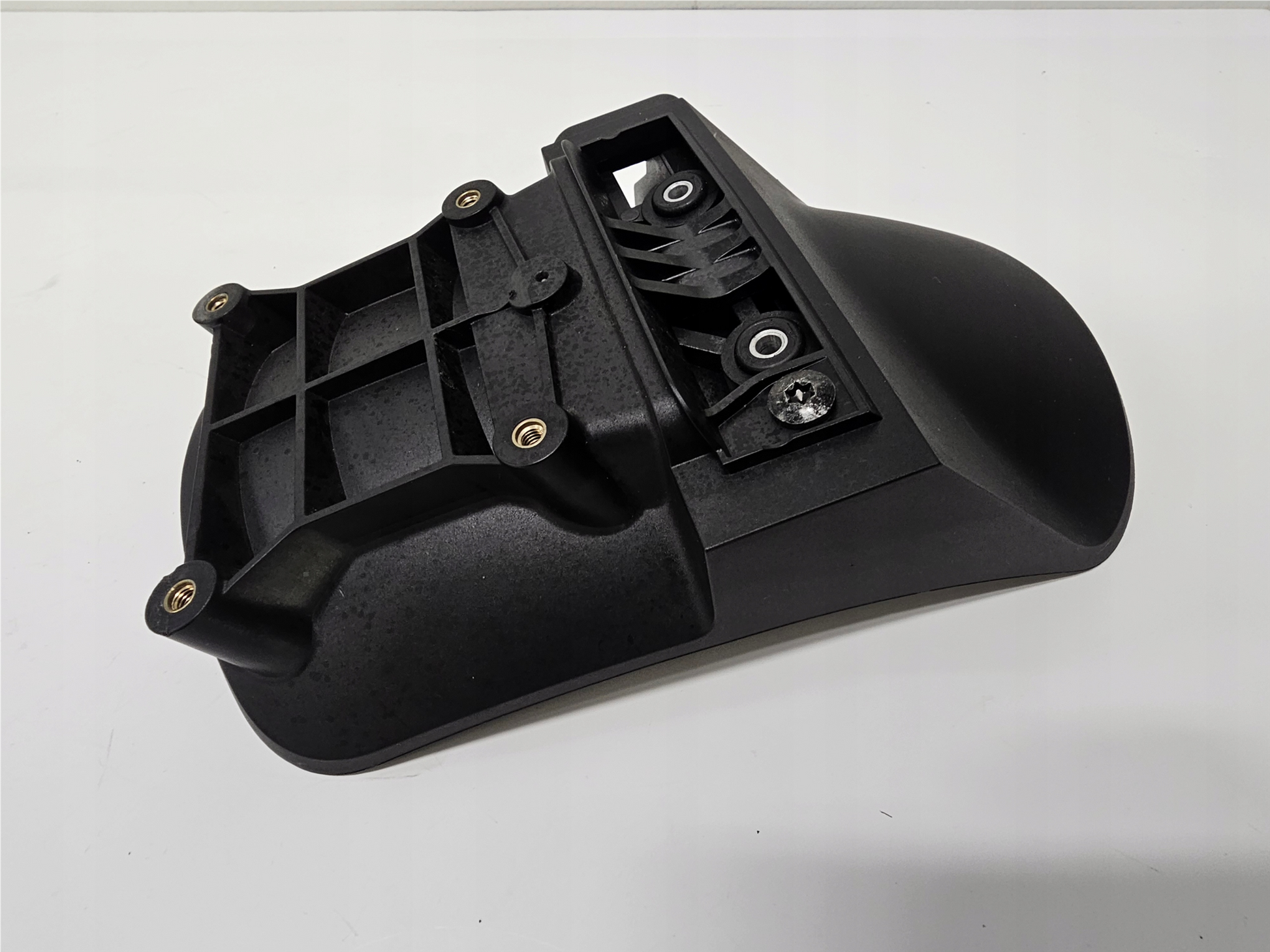 husqvarna-numura-turetajs-svr-vit-401-18-19