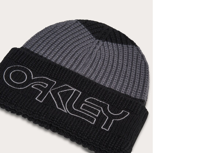 OAKLEY TNP Deep Cuff beanie blackout