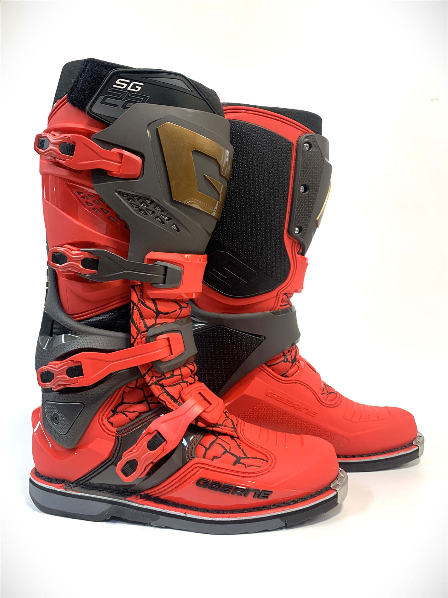 gaerne-zabaki-sg-22-red-black-gold