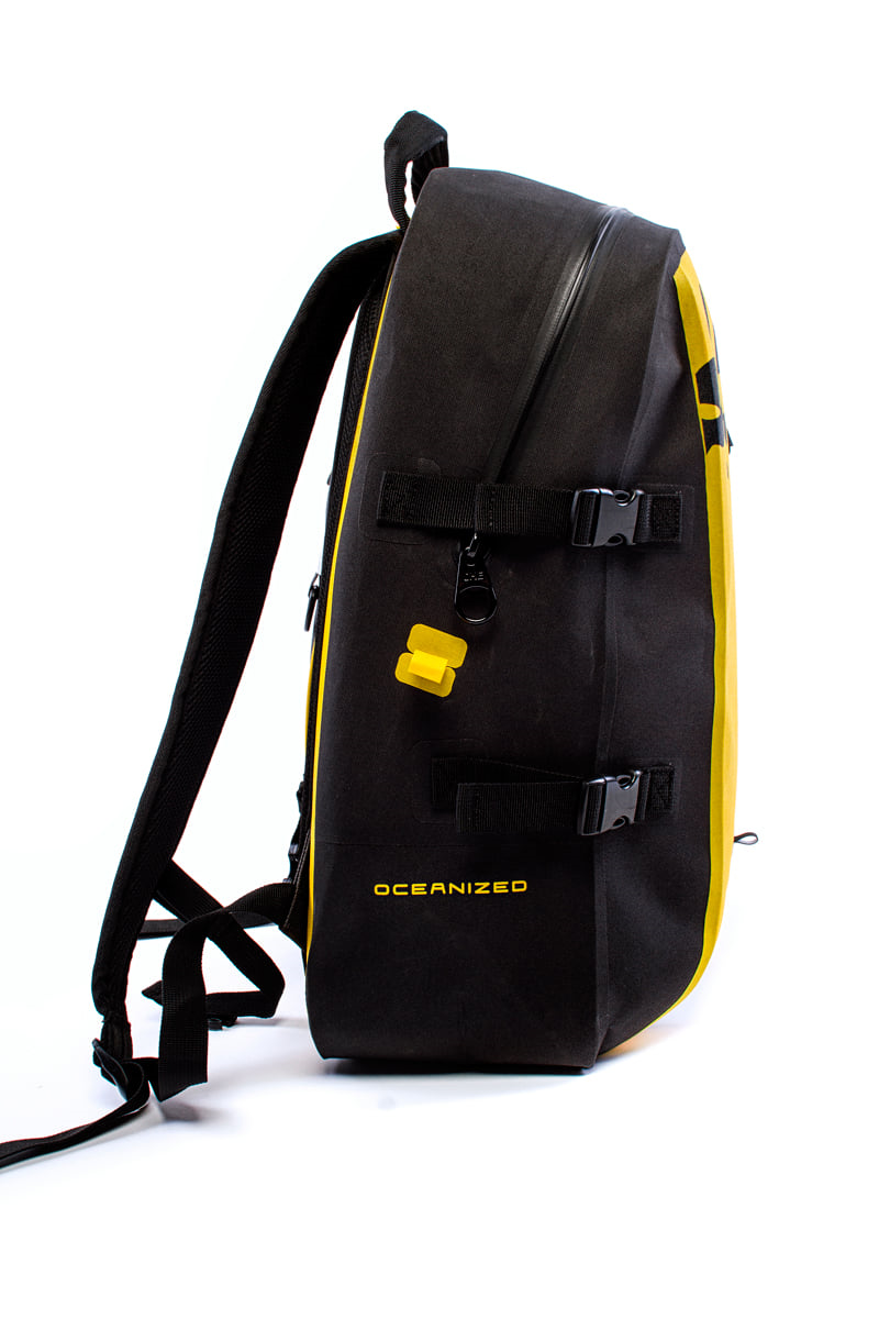oceanized-soma-muguras-waterproof-backpack-25l-black-yellow