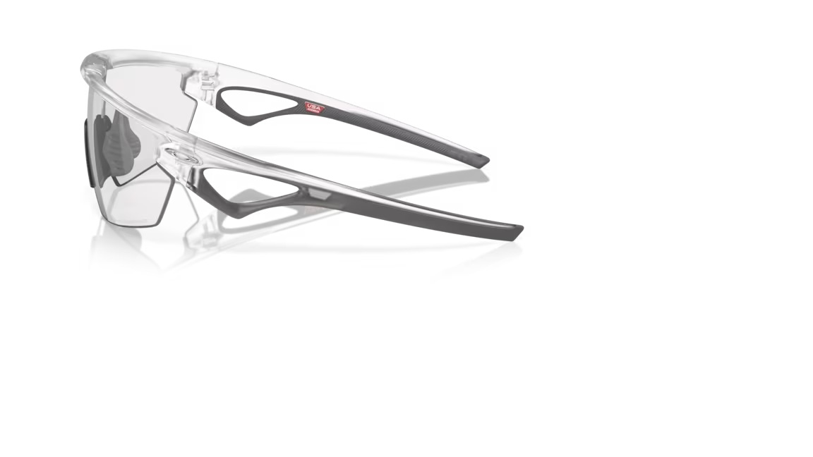 oakley-saulesbrilles-sphaera-matt-clear-w-clear-photochromic