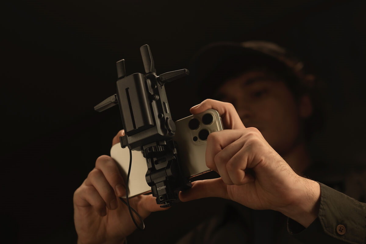 dji-sdr-transmission-telefona-turetajs