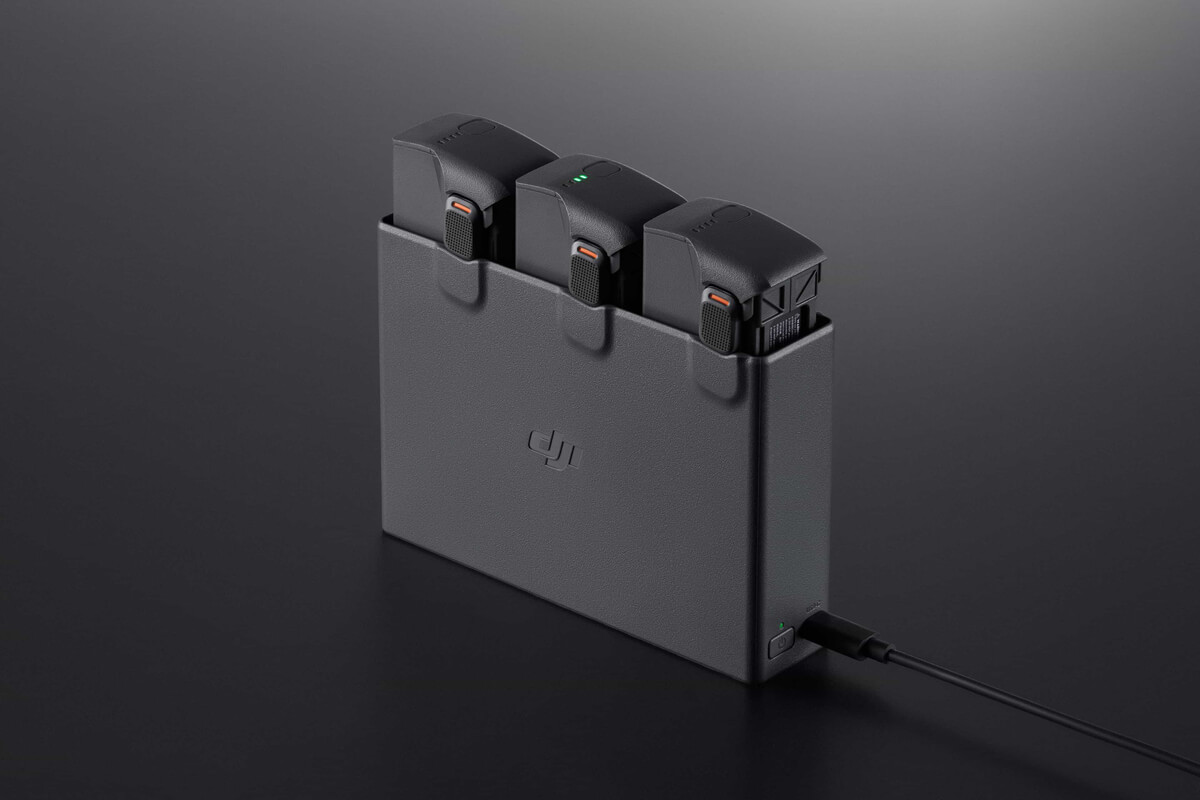dji-ladetajs-akumulatoram-avata-2-battery-charging-hub
