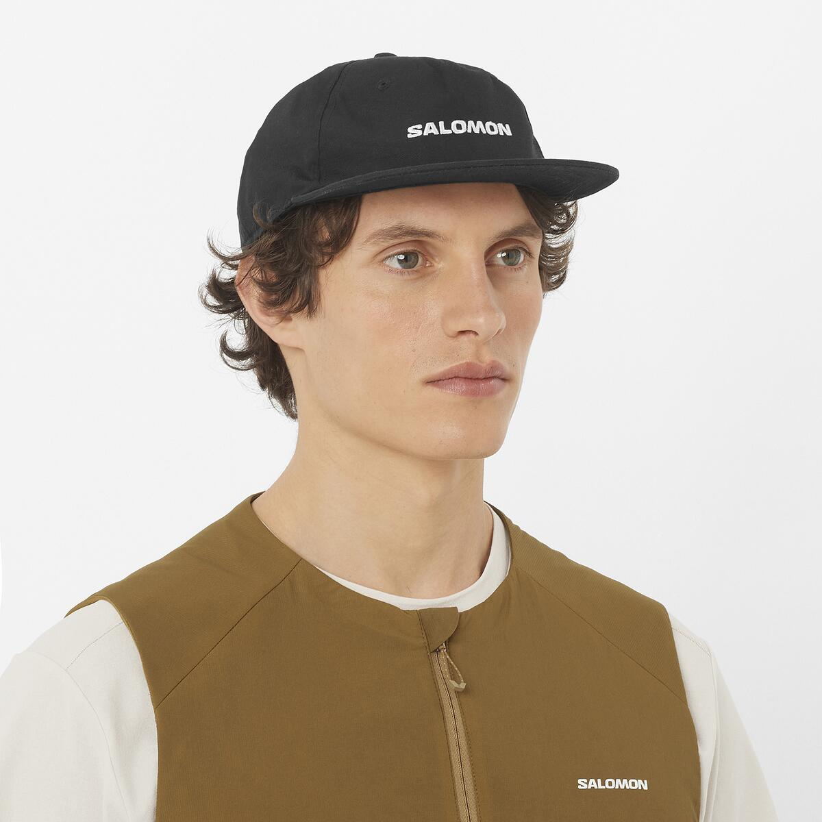 salomon-cepure-ar-nagu-logo-flat-cap-deep-black