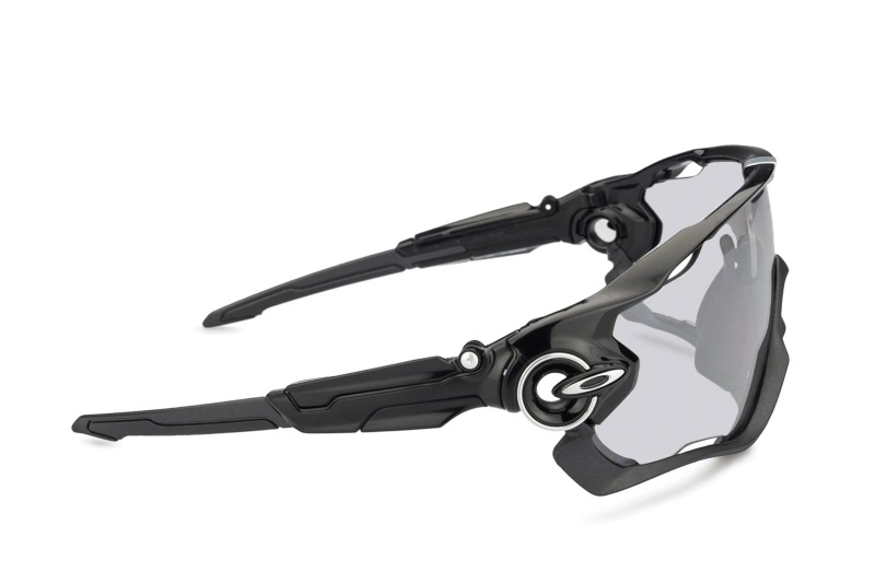 oakley-saulesbrilles-jawbreaker-photochromic-pol-black-w-clear-to-black-iridium