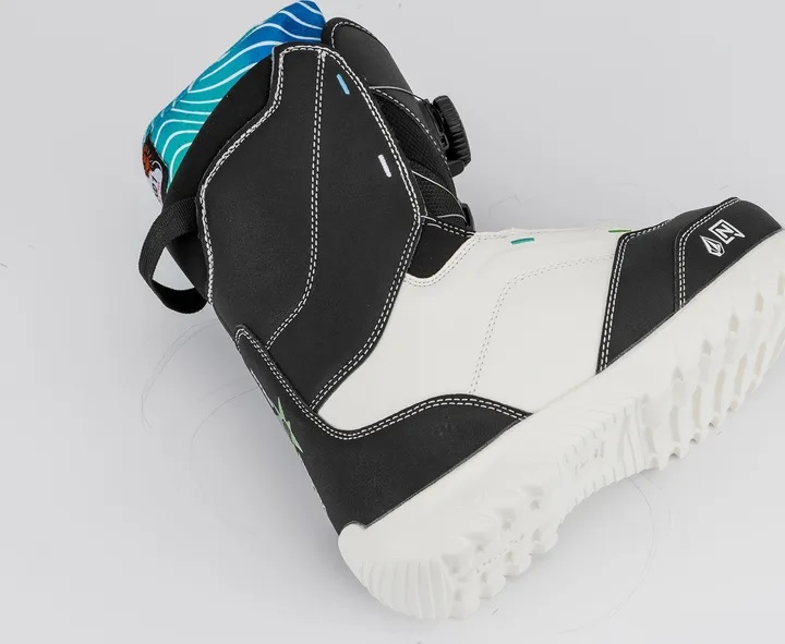 nitro-zabaki-droid-boa-x-volcom-black-white