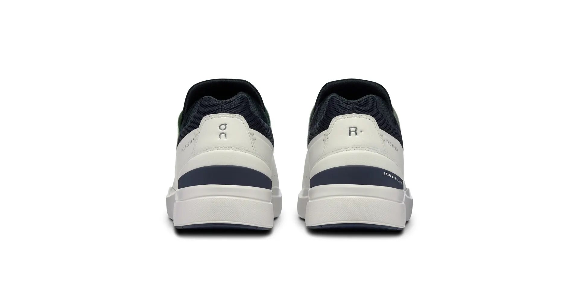 on-apavi-the-roger-advantage-black-white