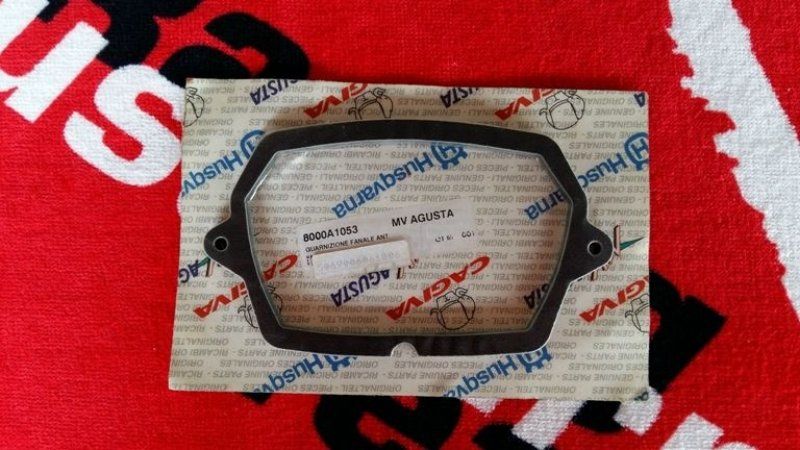 husqvarna-plastmasa-ramis-pr-lukturim