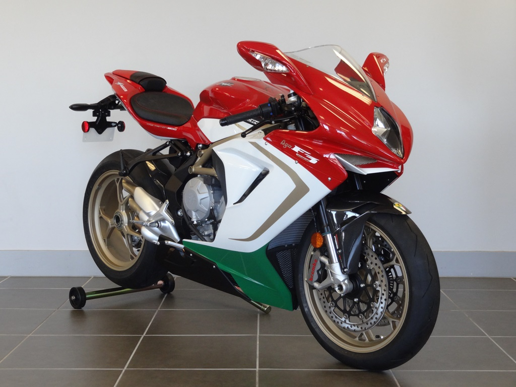 mv-agusta-motocikls-f3-800-ago-15