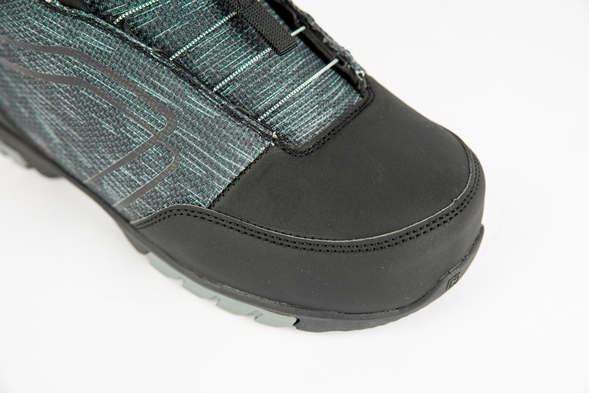 nitro-zabaki-sentinel-boa-black