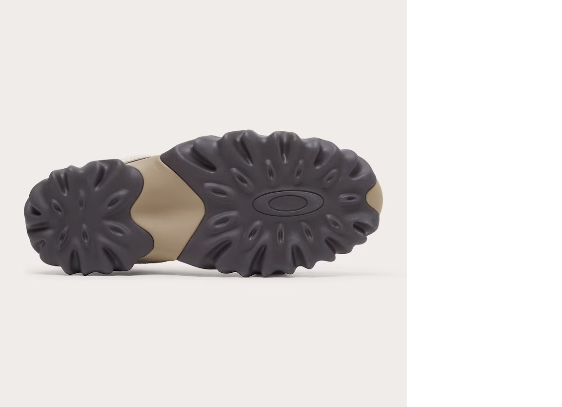 oakley-apavi-factory-team-hairy-suede-edge-grey-brown