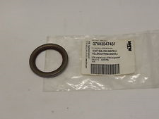 husqvarna-blivslegs-35x47x7-pr-ritenim