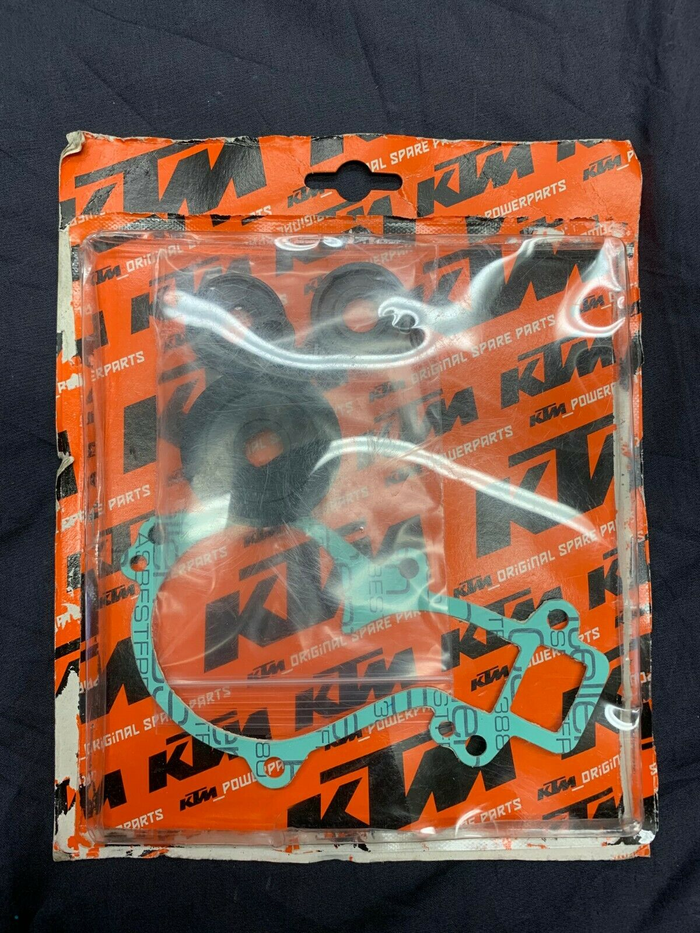 HUSQVARNA repair kit for water pump 701 '16-'20