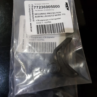 HUSQVARNA plastic balancer mount FC/FE 250/350 '13-'21