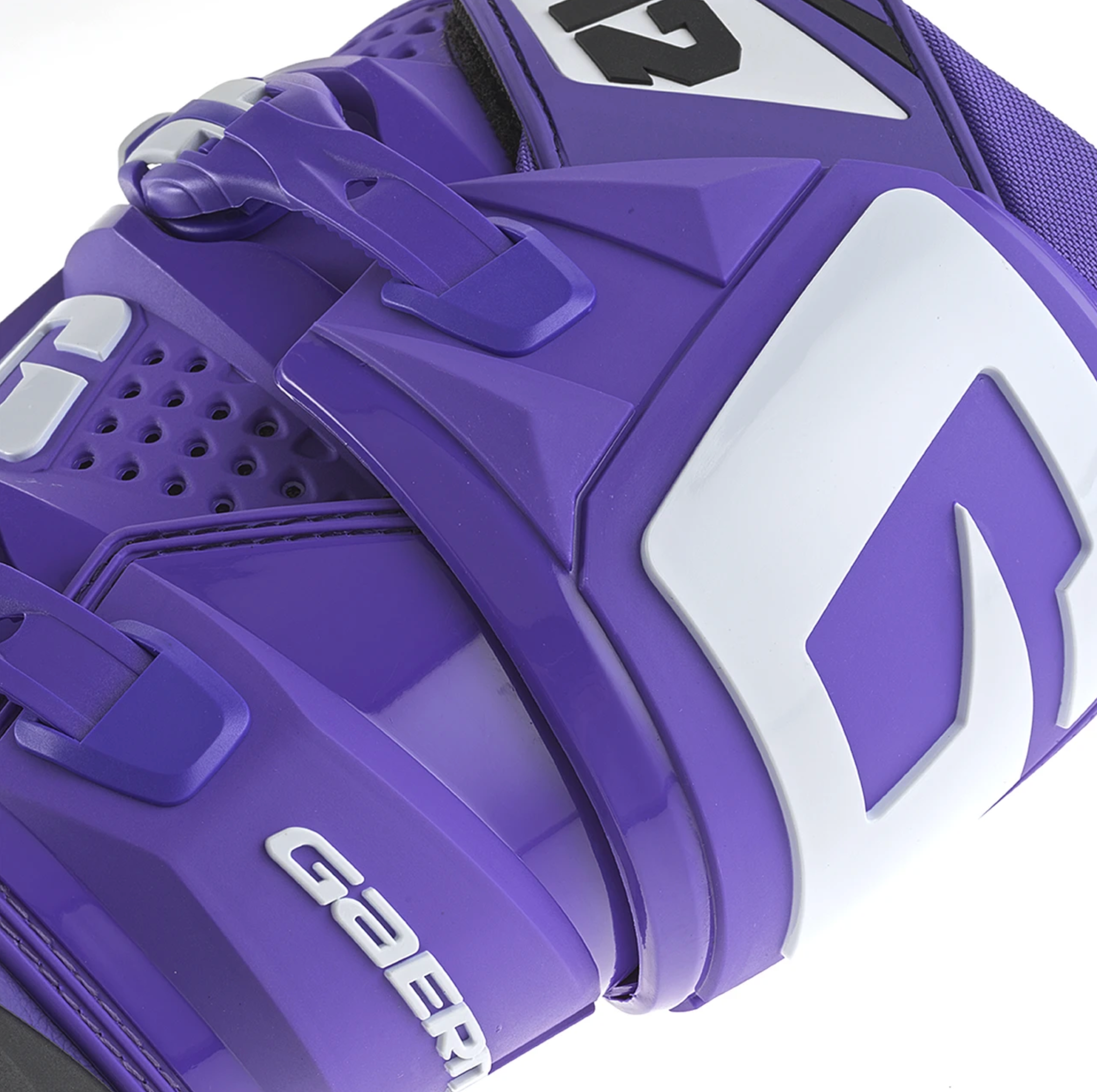 GAERNE boots SG 12 purple/black/white