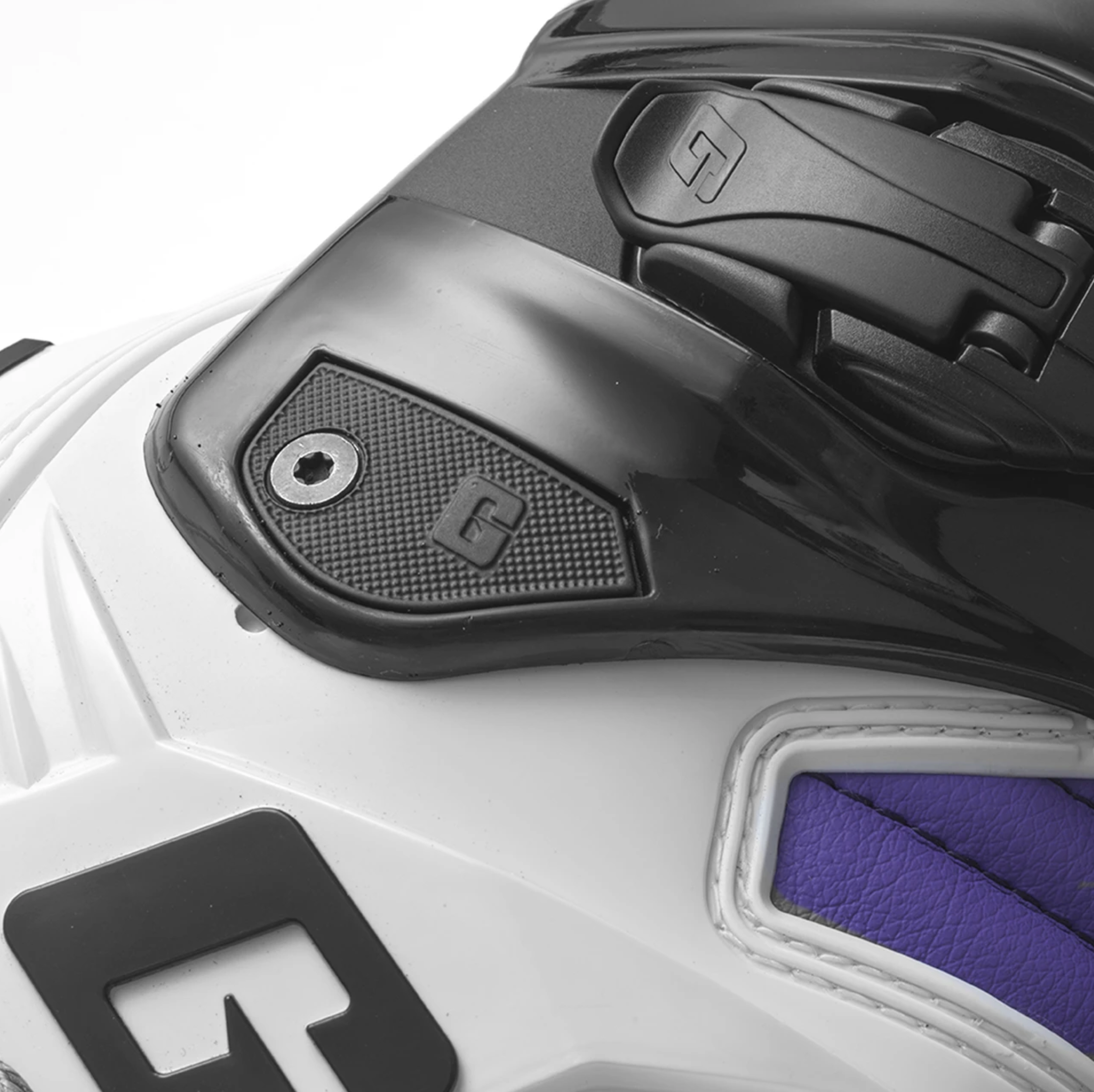 GAERNE boots SG 12 purple/black/white