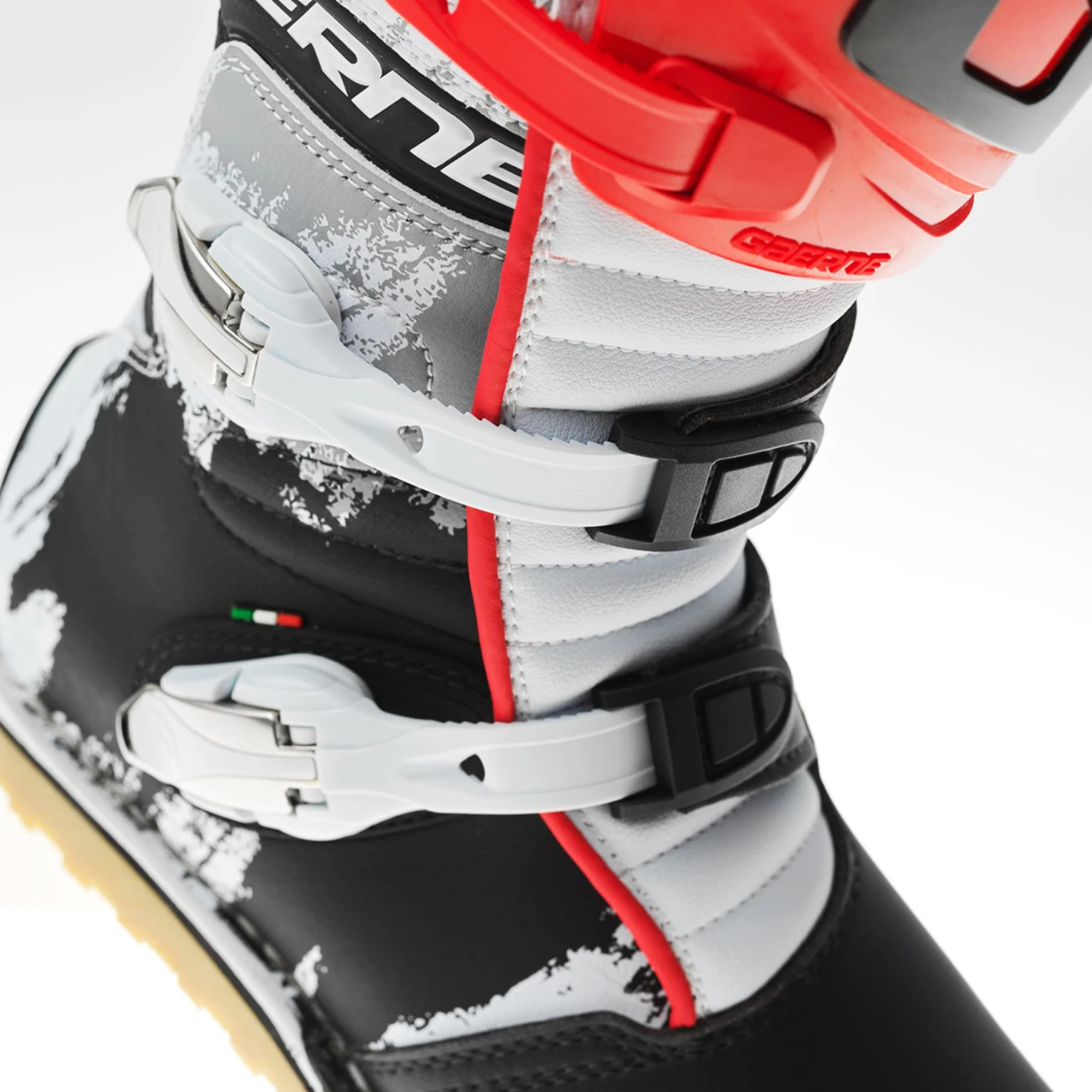GAERNE zābaki Balance Classic red/black