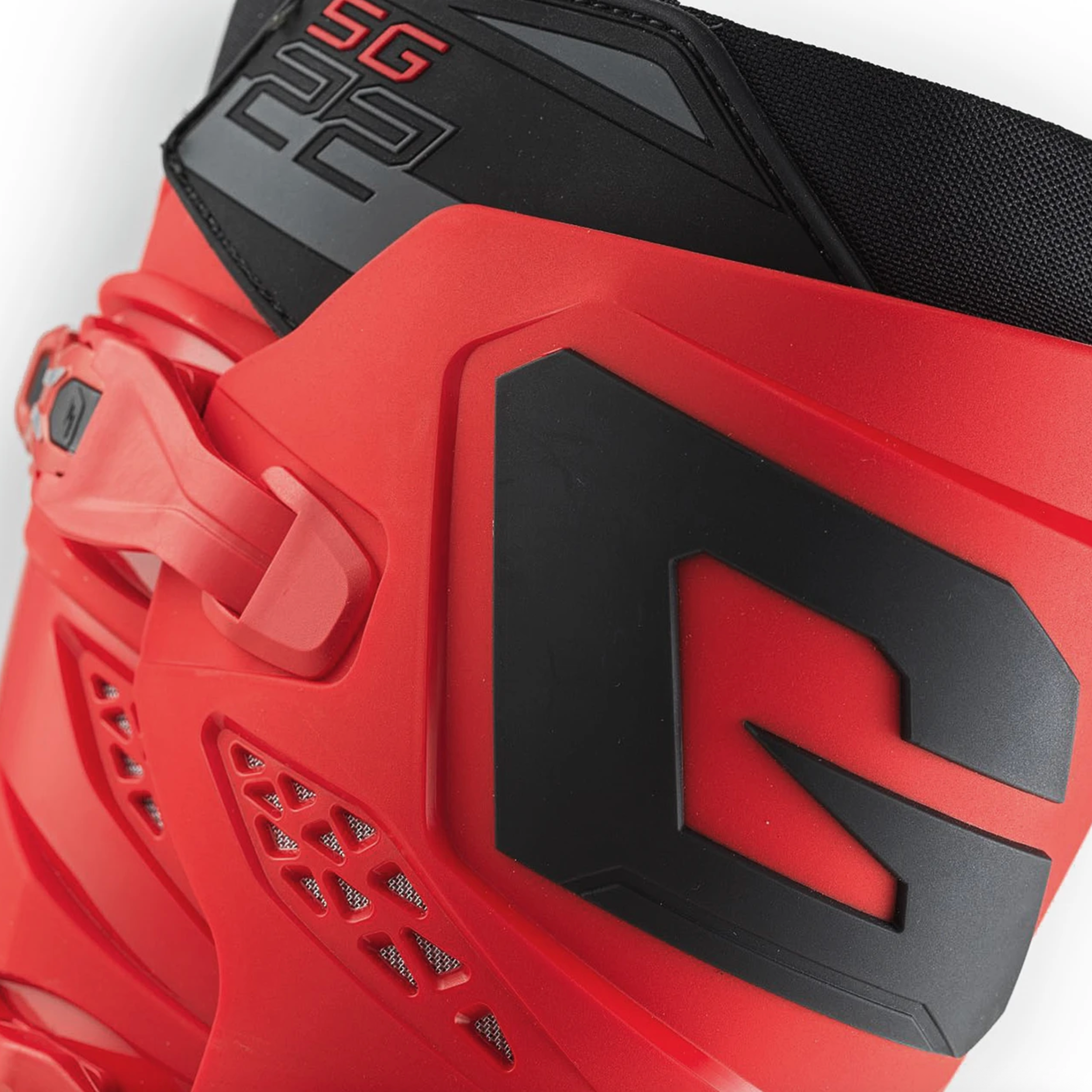 GAERNE boots SG 22 red