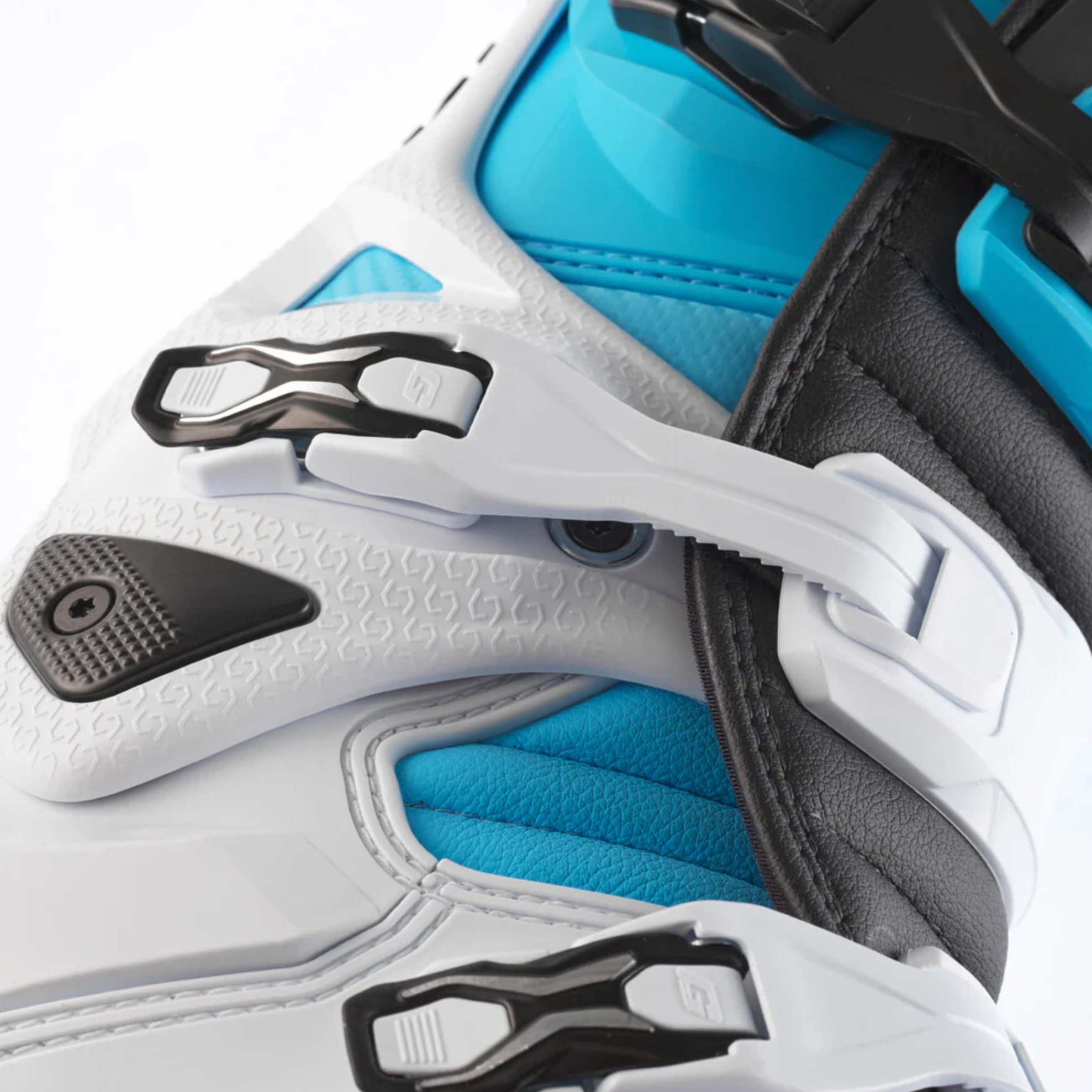 GAERNE zābaki SG 22 white/black/light blue
