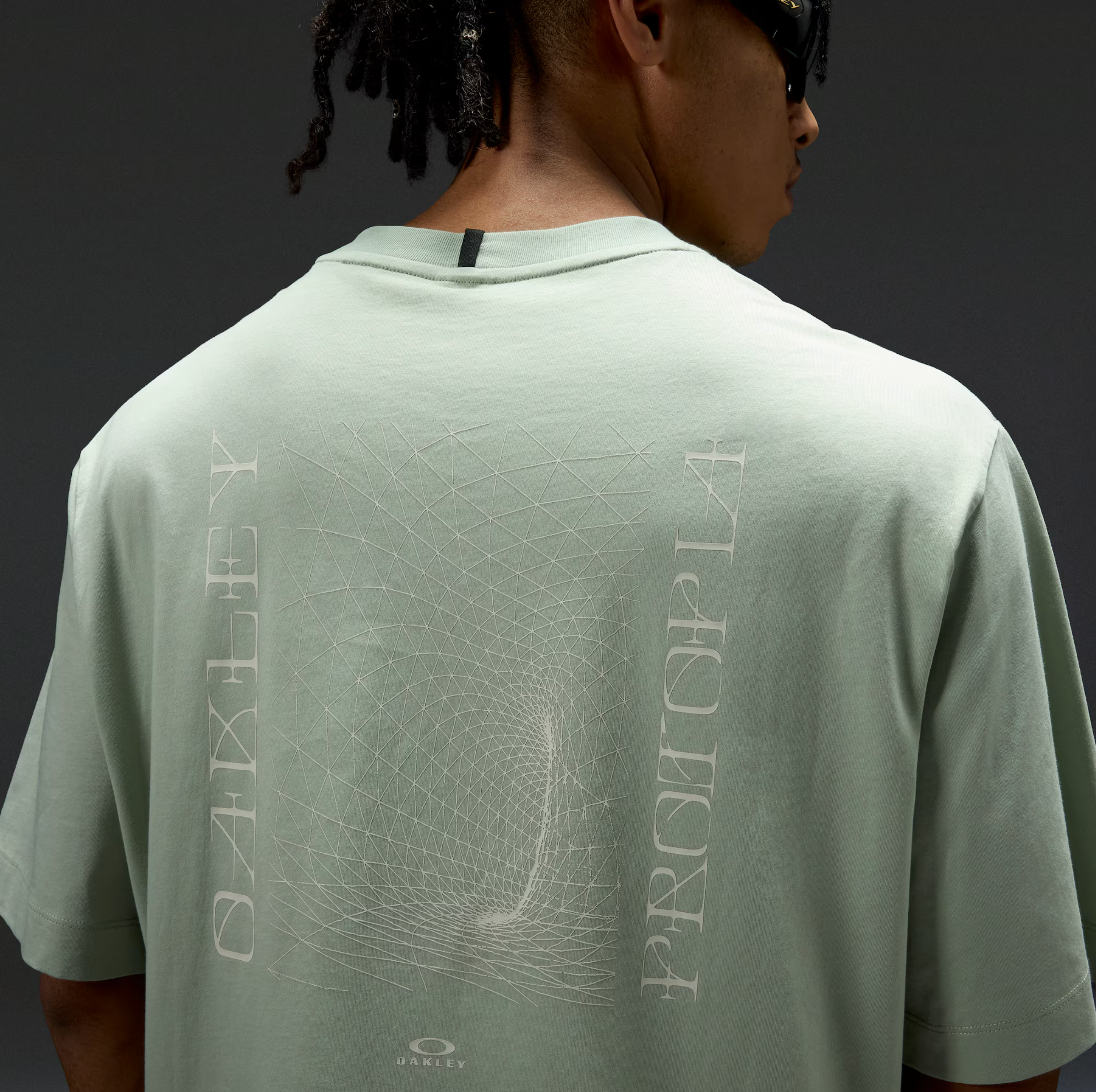 OAKLEY Reserve Momento Protopia T-shirt blekt grön