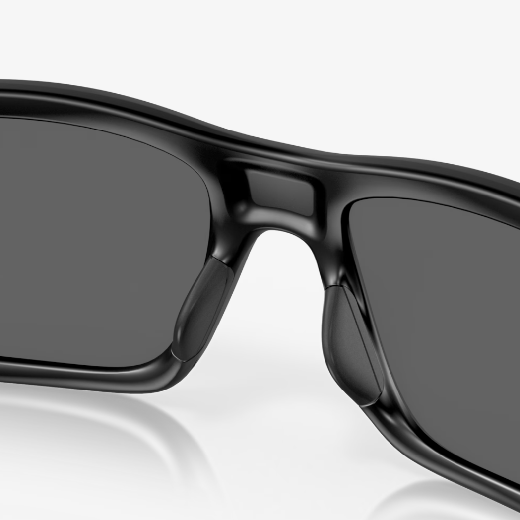 OAKLEY solglasögon Mainlink matt svart med prizm svart polar