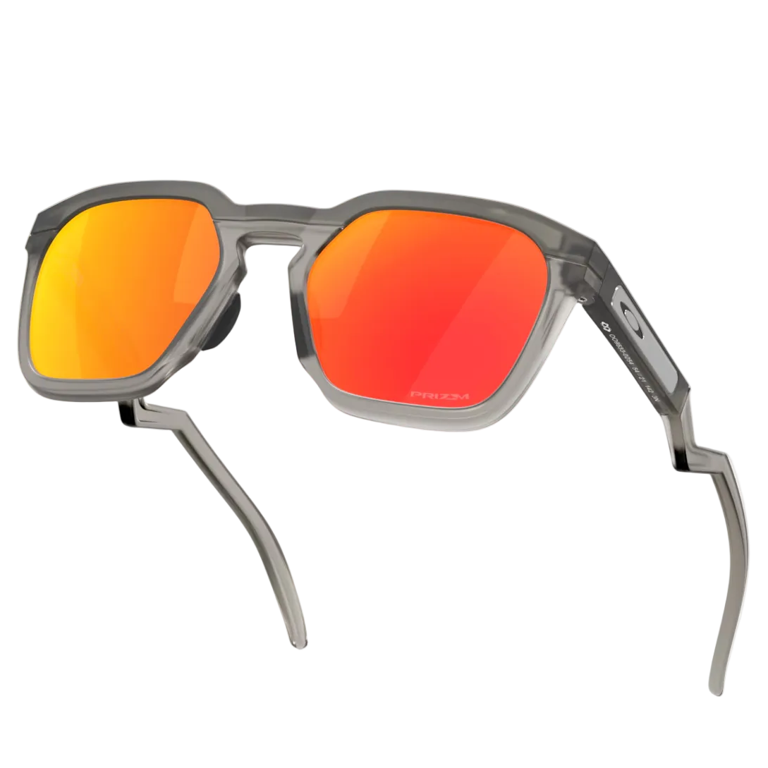 OAKLEY solglasögon HSTN SQ matt grå rök med prizm ruby