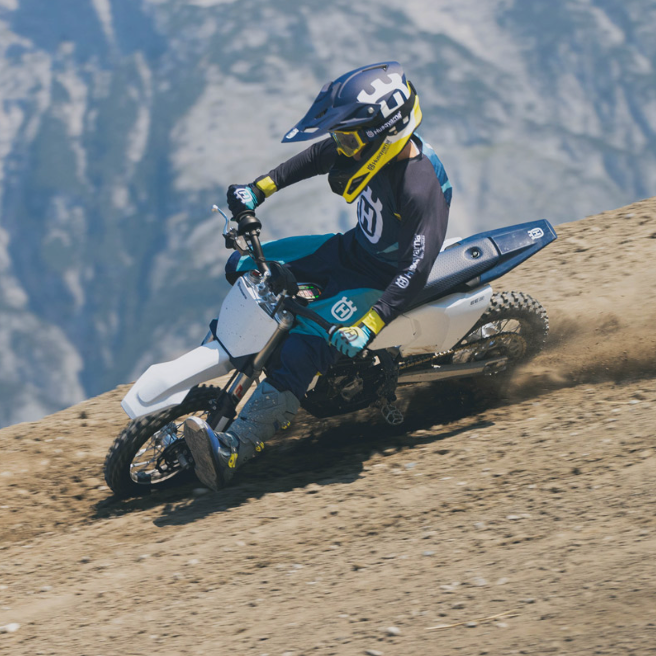 HUSQVARNA motorcykel EE 5 '27 med laddare