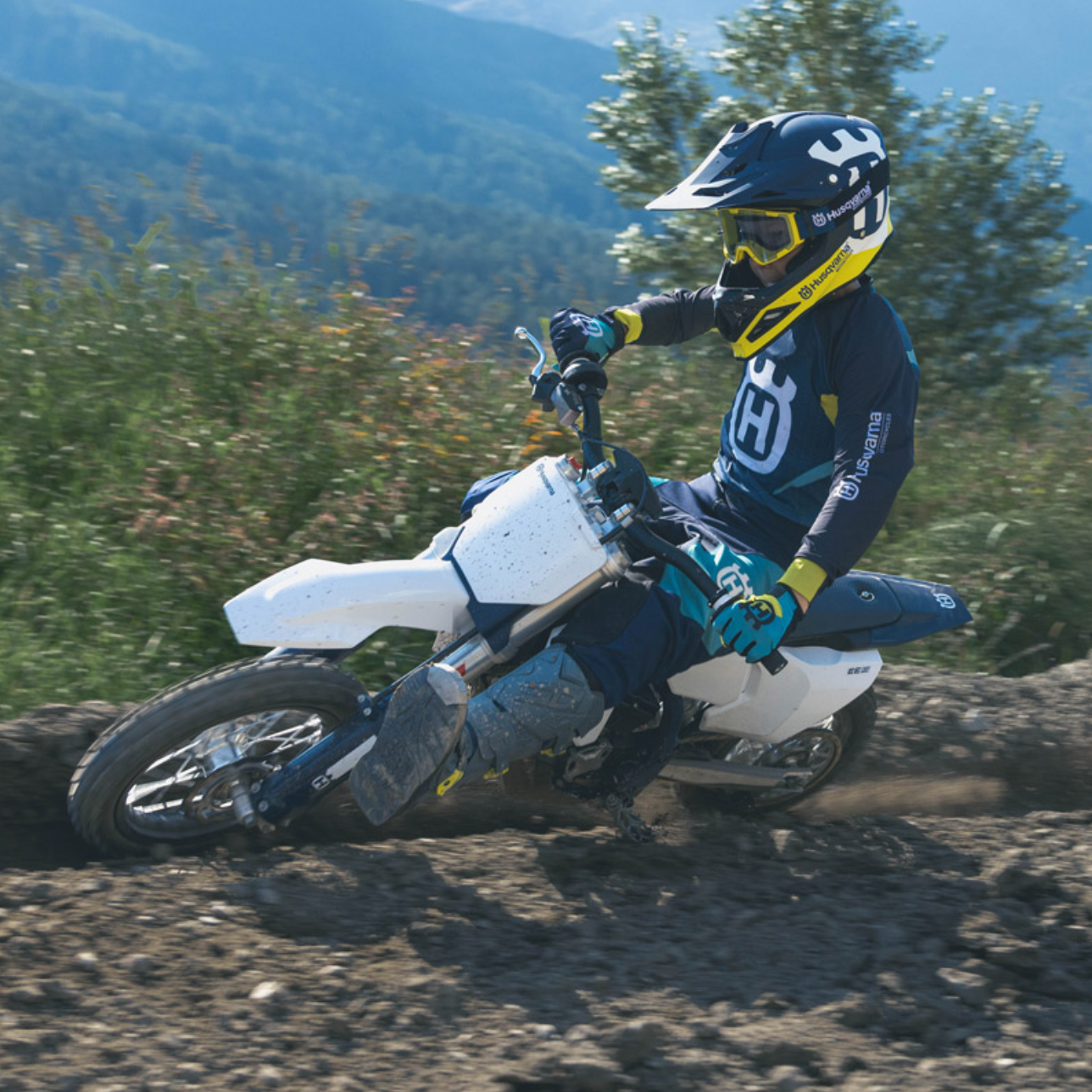 HUSQVARNA motorcykel EE 5 '27 med laddare