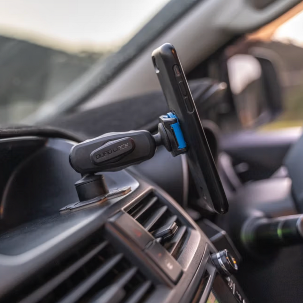 QUAD LOCK 360 Bas flexibel självhäftande adapter