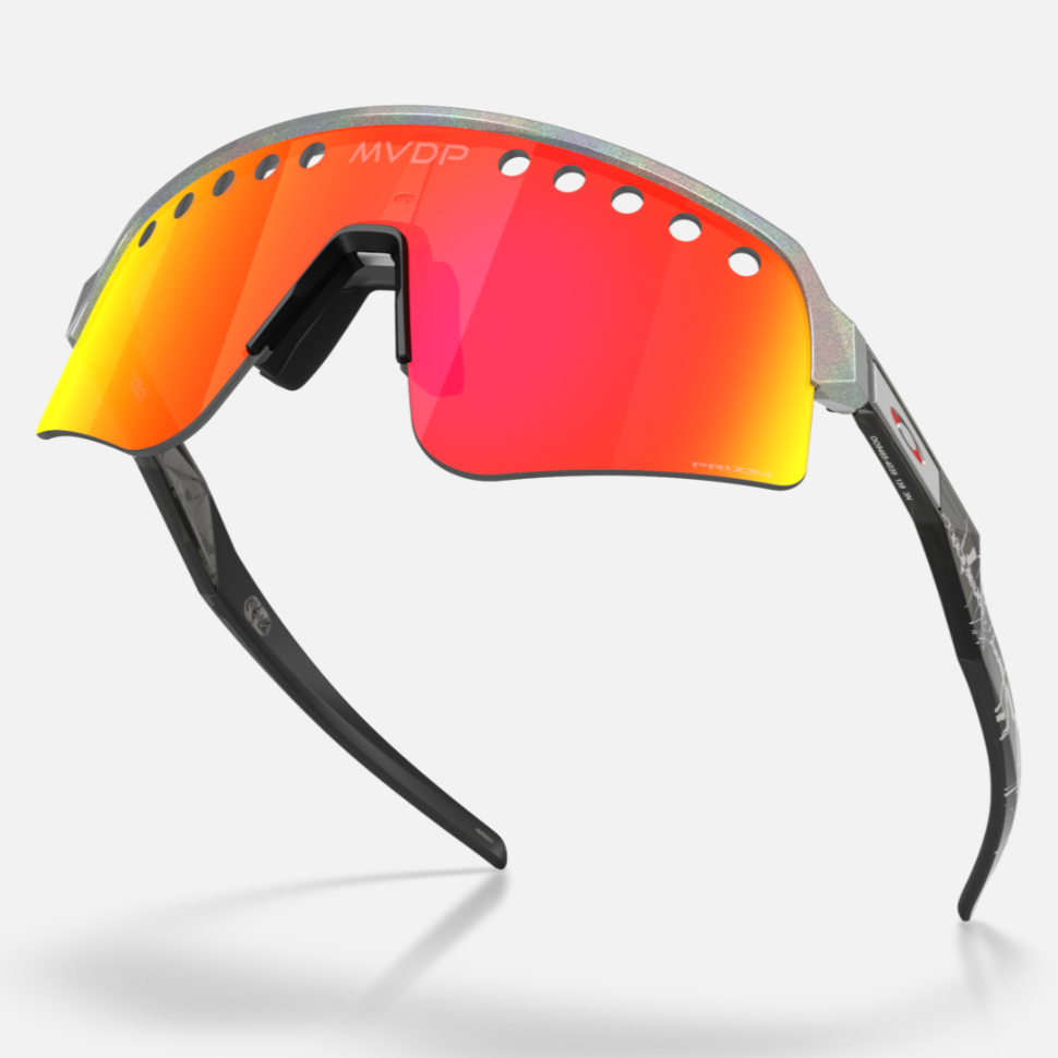 OAKLEY solglasögon Sutro Lite Sweep space dust med prizm ruby ventilerade