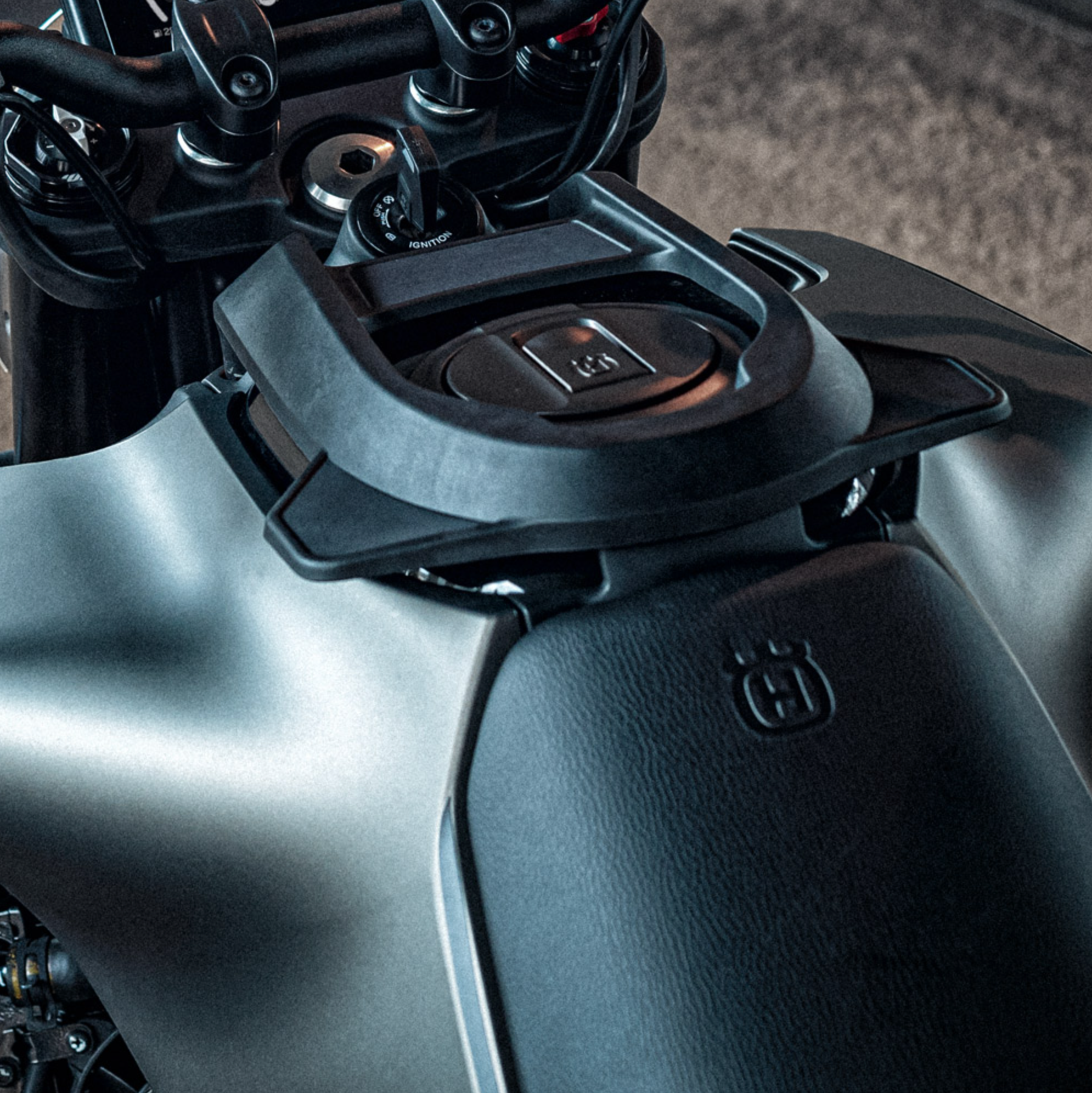 HUSQVARNA motorcykel Svartpilen 401 '26