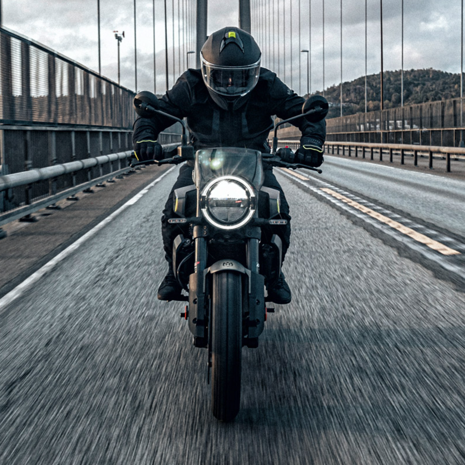 HUSQVARNA motorcykel Svartpilen 401 '26